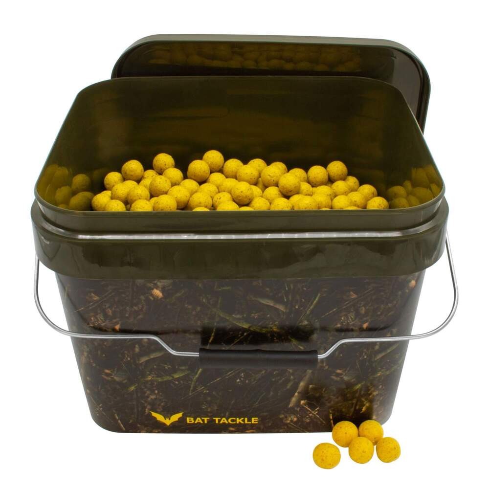 Bat Tackle B? Se Boilies I Realistric?  Spand 2 5kg Banana   Toffee   Boilies